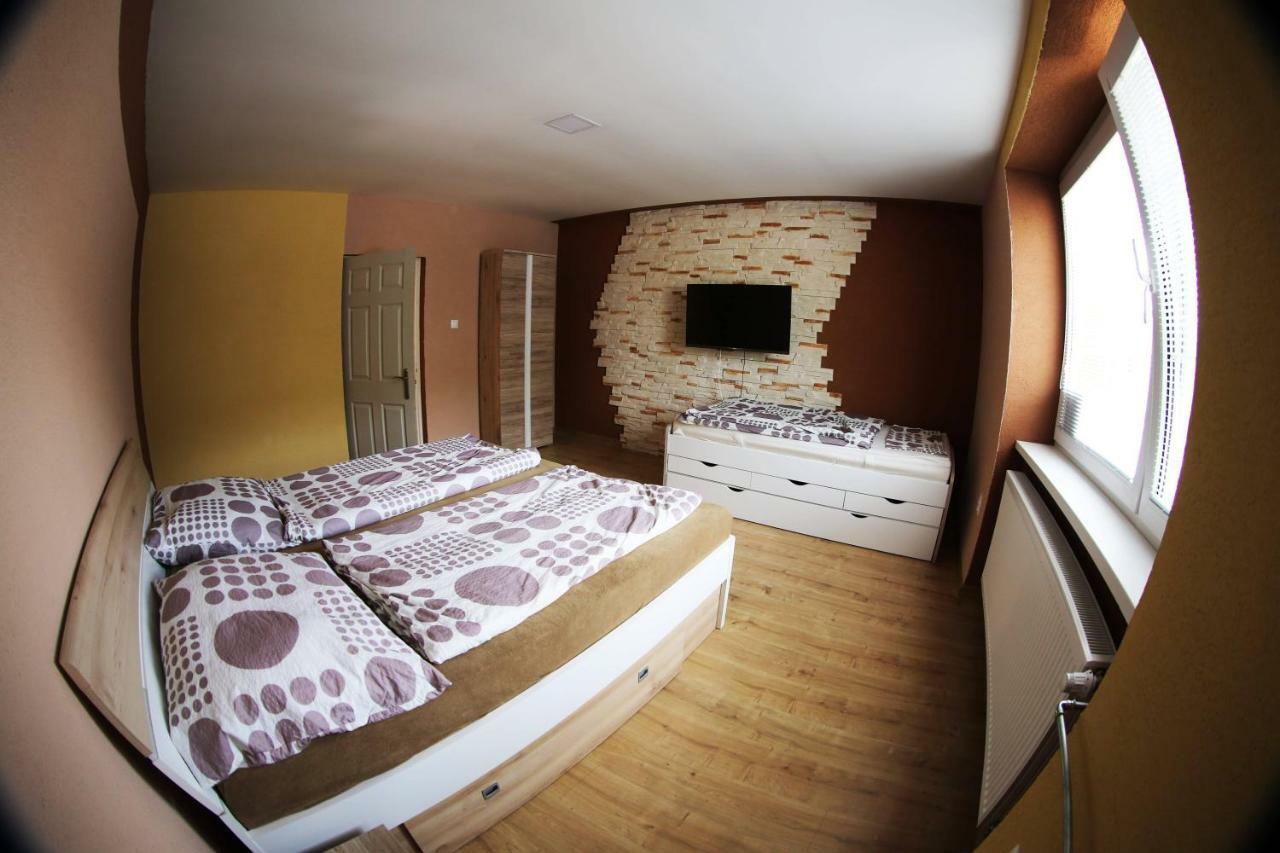 Apartmany Dimitra Sturovo Luaran gambar