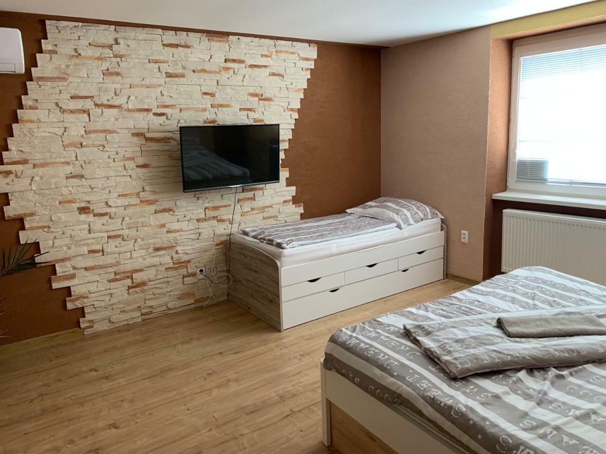 Apartmany Dimitra Sturovo Luaran gambar